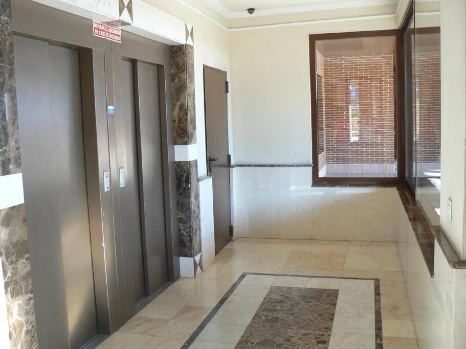 Valleca Tren Sierra Guadalupe 2 مدريد المظهر الخارجي الصورة